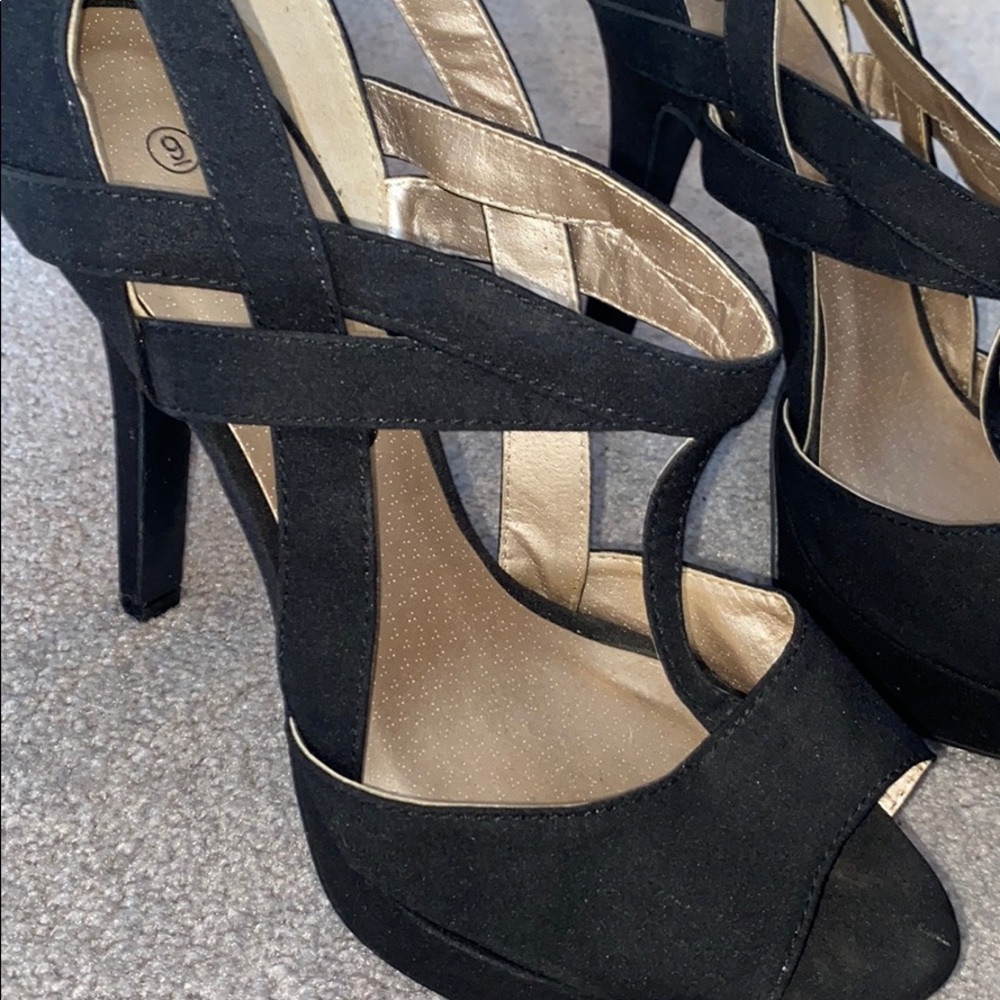 Shoe